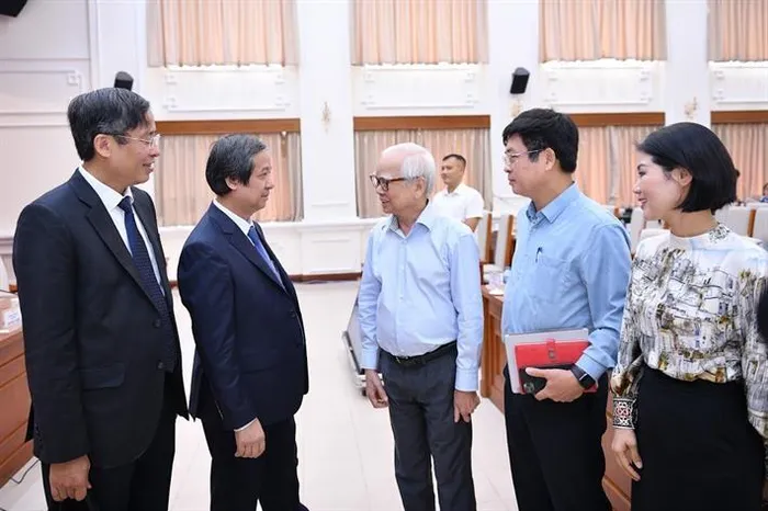 Trọng trách vinh quang của nghề giáo