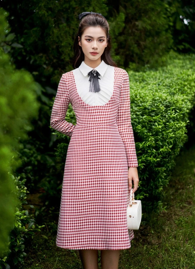 Muôn màu muôn vẻ của thời trang dạ tweed trong phong cách ngày đông