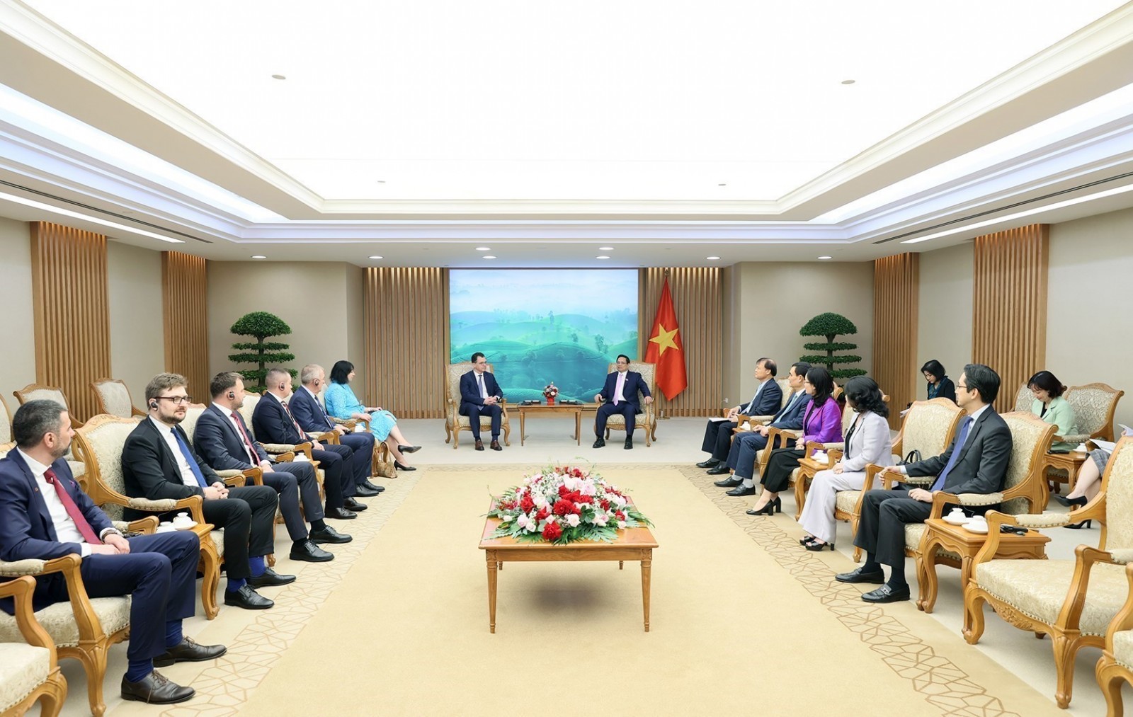Quan hệ song phương Việt Nam-Romania phát triển tốt đẹp trên nhiều mặt