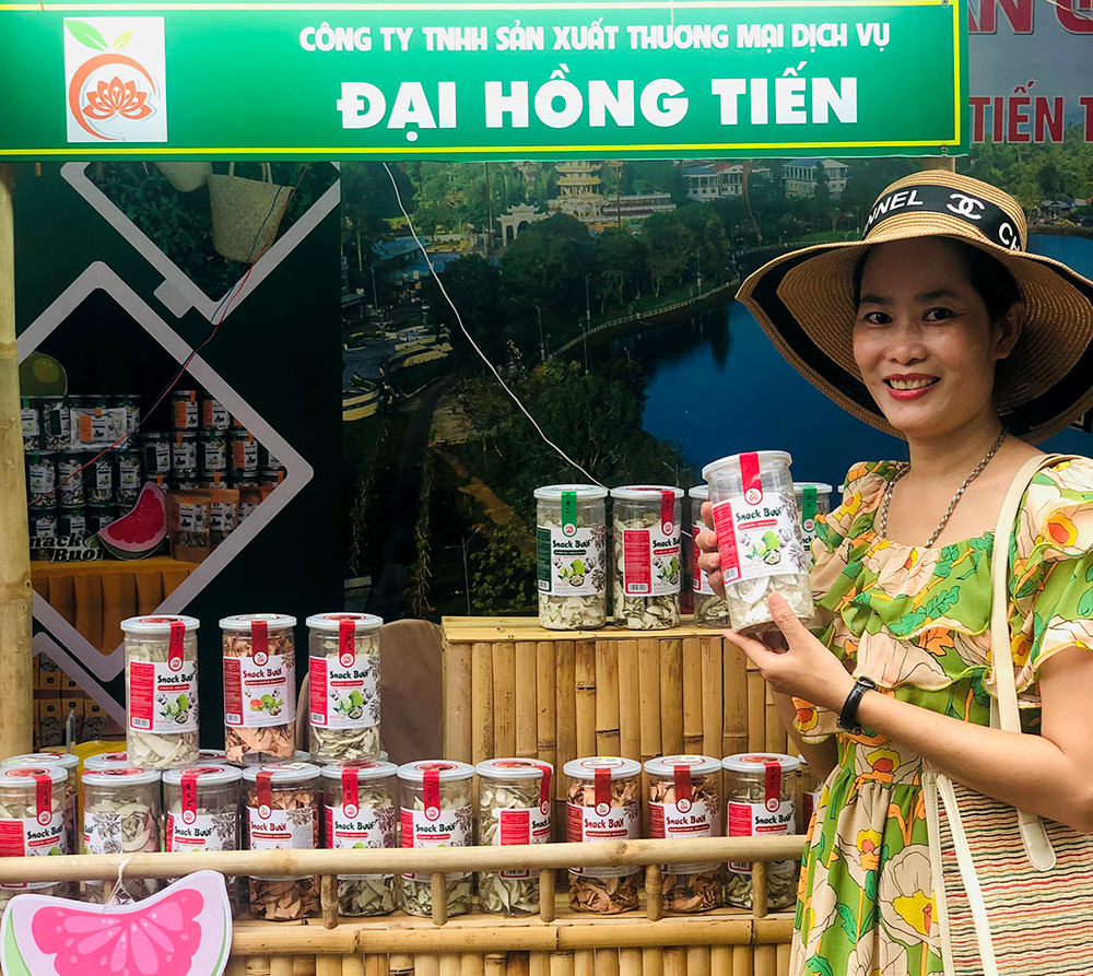Độc đáo “snack bưởi”