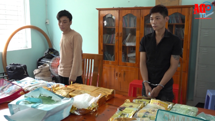 Công an An Giang bắt 2 đối tượng liên quan vụ vận chuyển khoảng 18,6 kg ma tuý từ Campuchia về Việt Nam