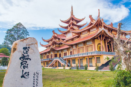 Yên bình tổ đình Phi Lai