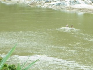 Tắm sông Trạm, 2 anh em chết đuối