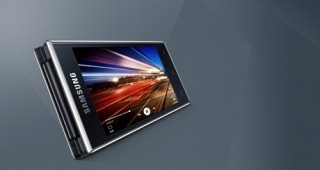 Samsung ra mắt smartphone nắp gập mới trang bị BXL Qualcomm 808
