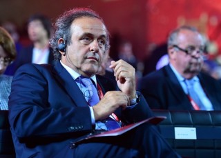 Michel Platini có thể tiêu tan sự nghiệp vì nhận tiền bất chính của FIFA