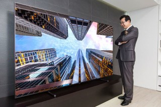 Samsung giới thiệu TV QLED kích thước khổng lồ 88 inch