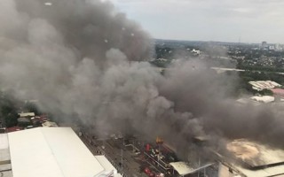 Cháy trung tâm thương mại ở Philippines làm nhiều người mất tích