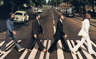 Kỷ niệm 50 năm ngày ra đời bức ảnh huyền thoại của ban nhạc The Beatles