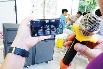 An Giang: Người dân phấn khởi từ quy định tạm dừng karaoke di động