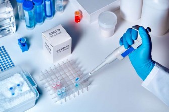 Công nhân làm việc tại Khu công nghiệp Bình Hòa tiếp xúc gần với ca dương tính với SARS-CoV-2 có kết quả xét nghiệm Realtime-PCR âm tính