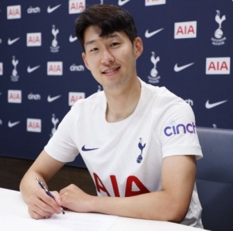 Son Heung Min ký mới 4 năm với Tottenham