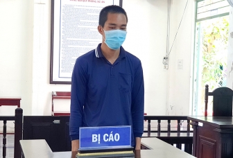 Sửa ống nước dùm hàng xóm rồi nổi lòng tham