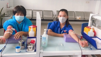 2 cán bộ Phường đoàn Châu Phú A hiến máu kịp thời cứu sản phụ