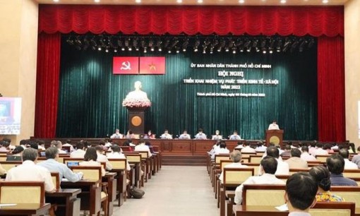 TP Hồ Chí Minh phấn đấu khôi phục kinh tế, xã hội trong năm 2022