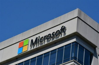 Microsoft cùng Qualcomm tăng tốc trong cuộc đua phát triển vụ trũ ảo