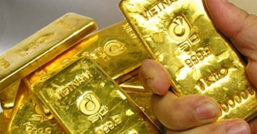 Giá vàng hôm nay 21-1: Vàng vụt tăng lên đỉnh
