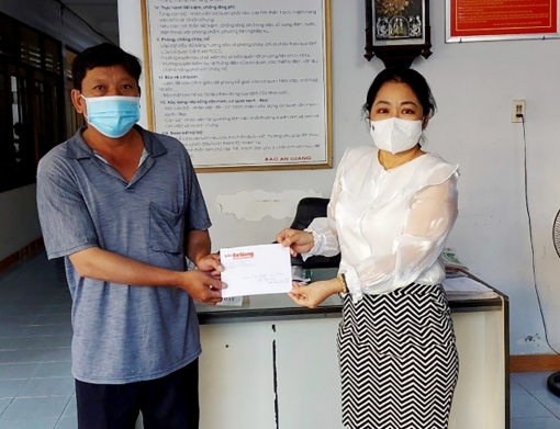 Báo An Giang trao 16,8 triệu đồng hỗ trợ gia đình anh Nguyễn Văn Khải