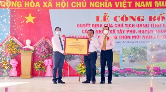 Xã Tây Phú đón nhận bằng đạt chuẩn Xã nông thôn mới nâng cao năm 2021