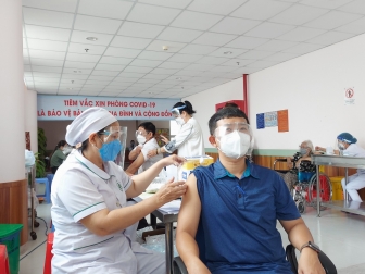 Chủ tịch UBND tỉnh An Giang chỉ đạo tăng cường phòng, chống dịch bệnh dịp Tết Nguyên đán Nhâm Dần và mùa lễ hội đầu năm 2022