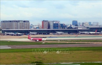 Tạm đóng cửa một đường băng sân bay quốc tế Tân Sơn Nhất từ chiều 21-2