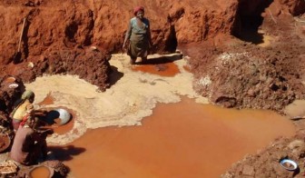 Burkina Faso: Các phần tử vũ trang tấn công mỏ vàng, 11 người tử vong