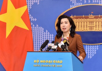 Việt Nam đứng về phía hòa bình và nhân dân