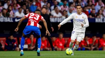 Atletico đánh gục Real Madrid ở trận derby