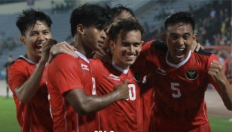 SEA Games 31: U23 Indonesia thắng trận đầu, bám sát U23 Việt Nam