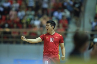 Ngược dòng thắng 7-1 trước Malaysia, tuyển futsal Việt Nam sống lại cơ hội giành HCV SEA Games