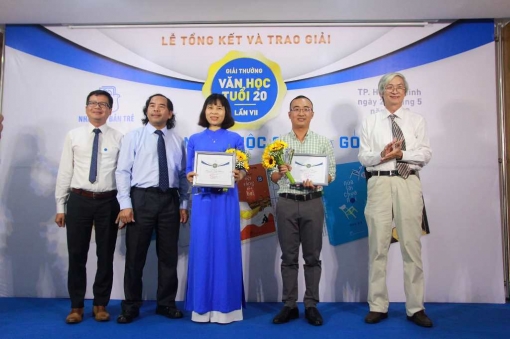 Nhà văn Lê Quang Trạng đoạt giải ba Văn học tuổi 20 lần VII