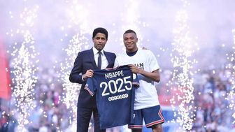 Mbappe tiết lộ tham vọng sau khi gia hạn PSG