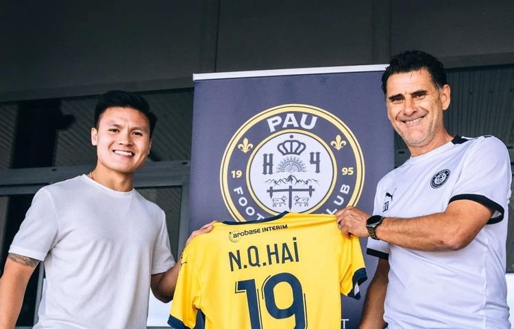 HLV Pau FC: 'Quang Hải có thể tiến bộ hơn khi thi đấu ở Pháp'