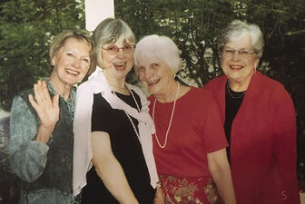 4 anh chị em ruột lập kỷ lục thế giới, người lớn nhất 101 tuổi