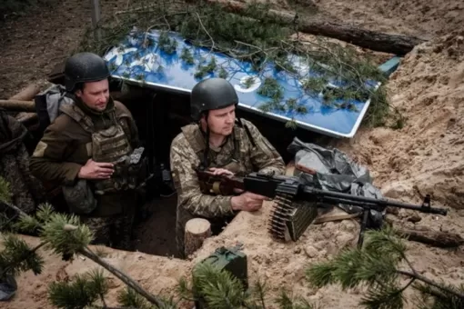 Nga rút quân khỏi thành phố chiến lược, Ukraine siết vòng vây ở miền Đông