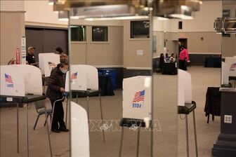 Bầu cử Mỹ: Trên 42 triệu cử tri đã bỏ phiếu sớm