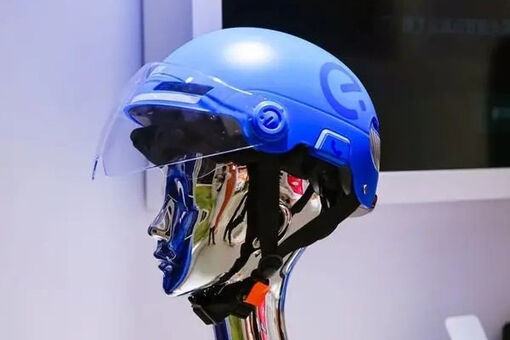 Mũ bảo hiểm thông minh cho tài xế công nghệ