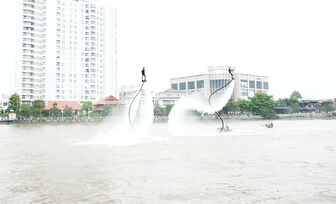 Biểu diễn lướt ván cano – ván người bay (Flyboard) tỉnh An Giang năm 2022
