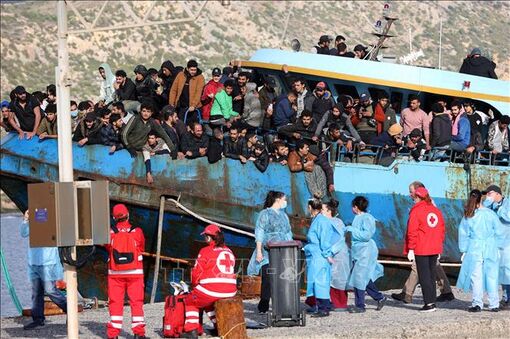 Giải cứu 483 người di cư ngoài khơi Hy Lạp