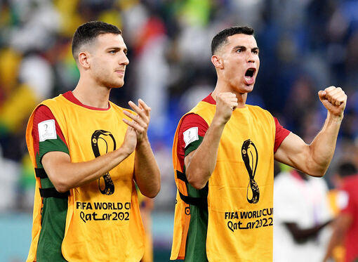 Bồ Đào Nha vs Uruguay: Khóa 'ngòi nổ' Ronaldo