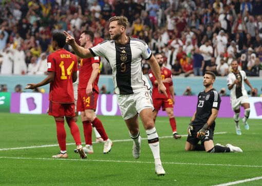Thoát thua Tây Ban Nha, Đức thắp lên hi vọng đi tiếp