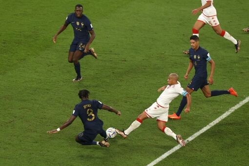 Bị hủy bàn thắng phút cuối, đội tuyển Pháp thua sốc Tunisia