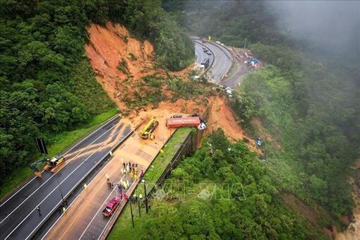 Sạt lở đất làm ít nhất 2 người thiệt mạng tại Brazil