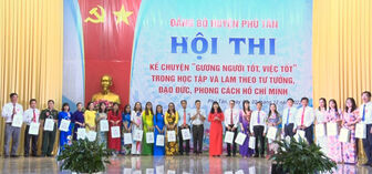 Thí sinh Trần Thị Diễm My đoạt giải nhất Hội thi kể chuyện “Gương người tốt, việc tốt” trong học tập và làm theo Bác huyện Phú Tân năm 2022