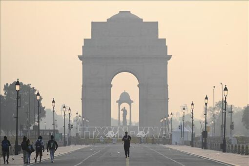 Khói mù dày đặc bao phủ thủ đô Ấn Độ