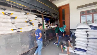 Bắt xe tải vận chuyển 16 tấn đường cát nghi vấn nhập lậu ở Tịnh Biên