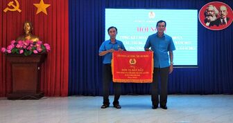 Tổng kết hoạt động công đoàn huyện Phú Tân năm 2022