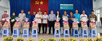 UBMTTQVN tỉnh An Giang tặng quà Tết cho hộ nghèo 2 huyện Châu Thành và Châu Phú