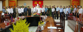 Lãnh đạo huyện Kirivong chúc Tết huyện Tri Tôn
