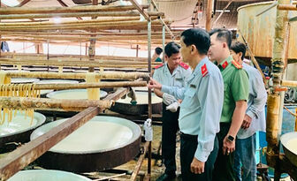 Kiểm tra an toàn thực phẩm tại huyện Phú Tân