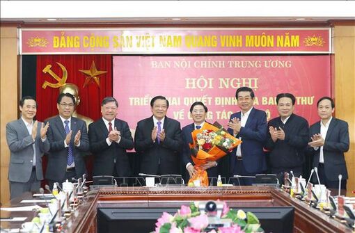 Trao quyết định bổ nhiệm ông Đặng Văn Dũng giữ chức Phó Trưởng Ban Nội chính Trung ương